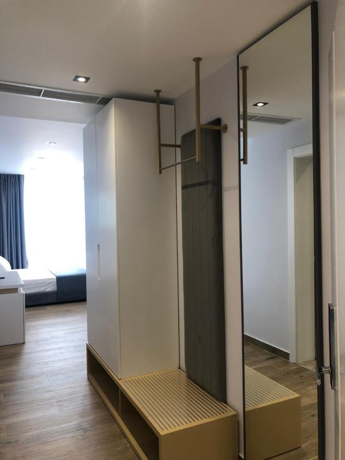 Mirage Hotel 格勒姆 外观 照片