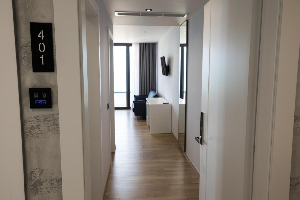 Mirage Hotel 格勒姆 外观 照片