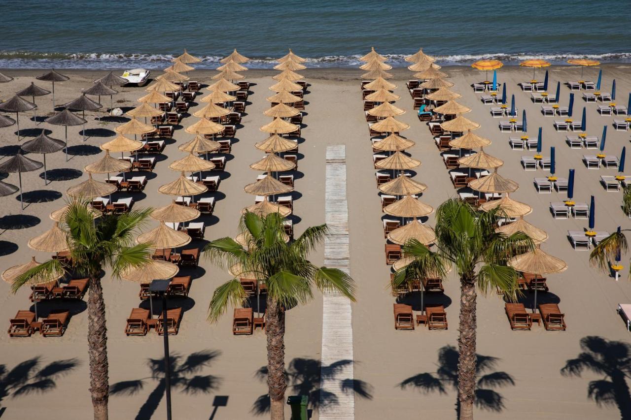 Mirage Hotel 格勒姆 外观 照片